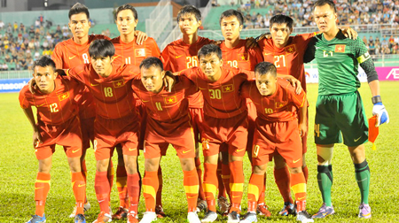 Đội Việt Nam thi đấu tại giải VFF Cup